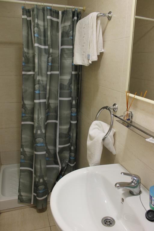 Hostal Cal Siles إل برات ذي يوبريغات المظهر الخارجي الصورة