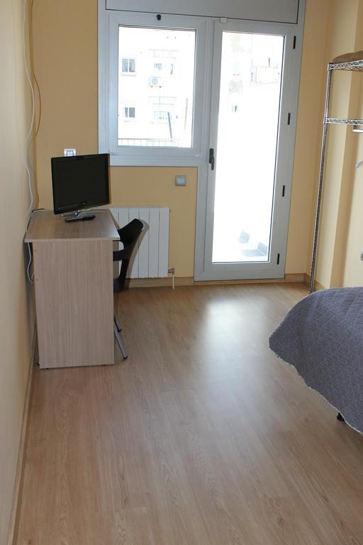 Hostal Cal Siles إل برات ذي يوبريغات المظهر الخارجي الصورة